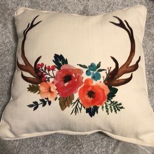 Throw pillow
